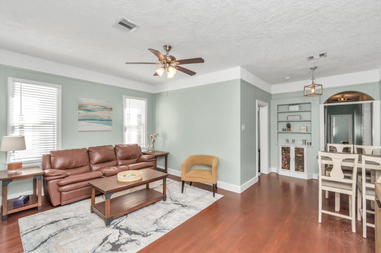 2 Kitchens,2 Living Rooms,4 Bedrooms-Close To All! Galveston Zewnętrze zdjęcie
