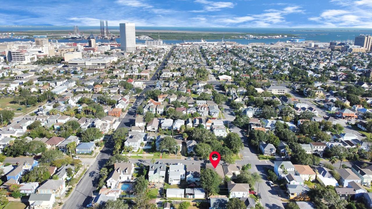 2 Kitchens,2 Living Rooms,4 Bedrooms-Close To All! Galveston Zewnętrze zdjęcie