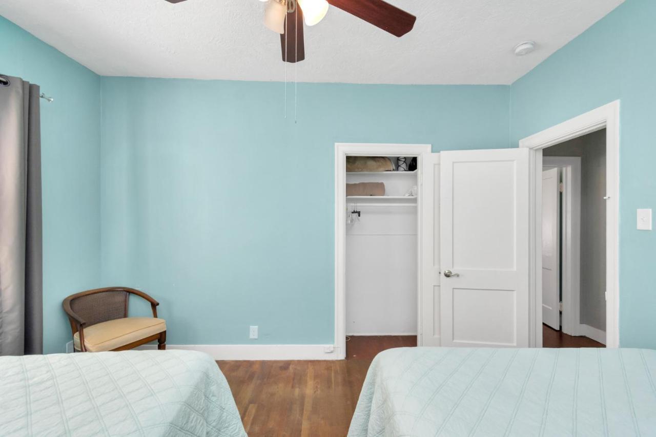 2 Kitchens,2 Living Rooms,4 Bedrooms-Close To All! Galveston Zewnętrze zdjęcie