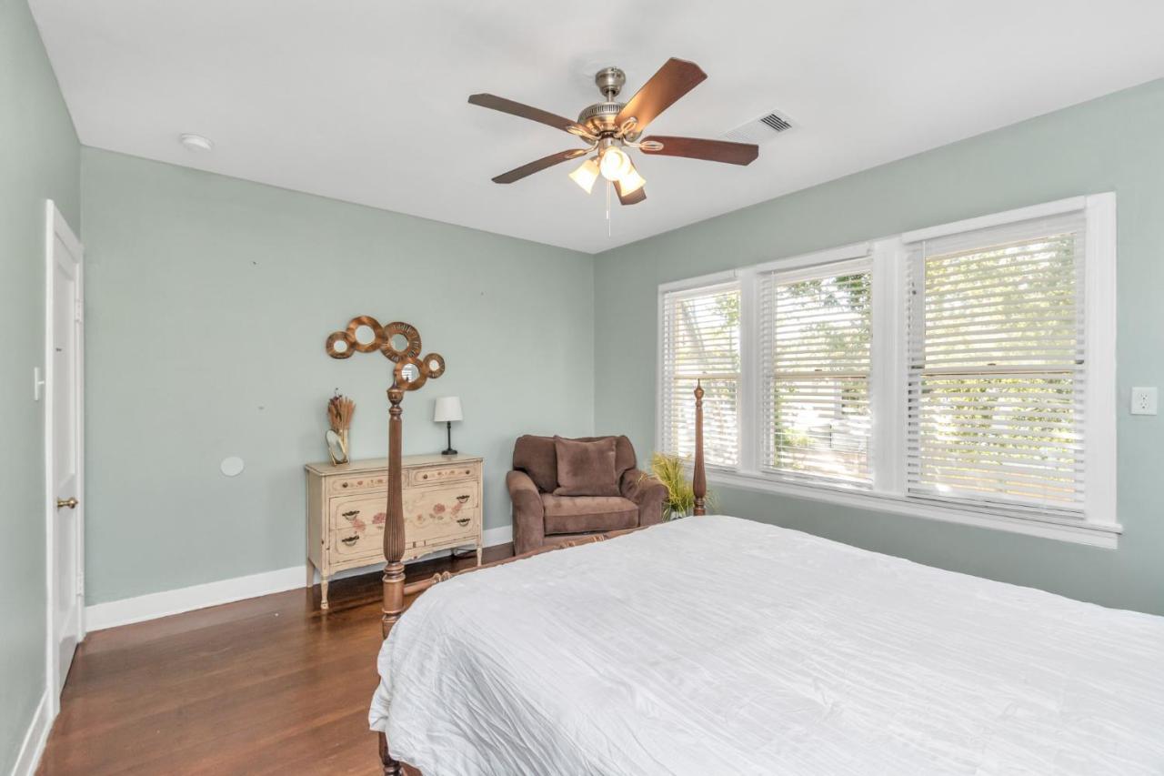 2 Kitchens,2 Living Rooms,4 Bedrooms-Close To All! Galveston Zewnętrze zdjęcie
