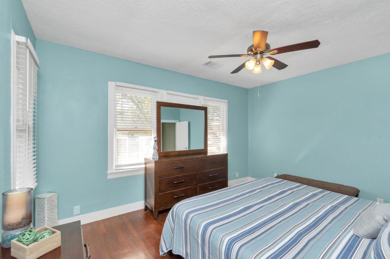 2 Kitchens,2 Living Rooms,4 Bedrooms-Close To All! Galveston Zewnętrze zdjęcie